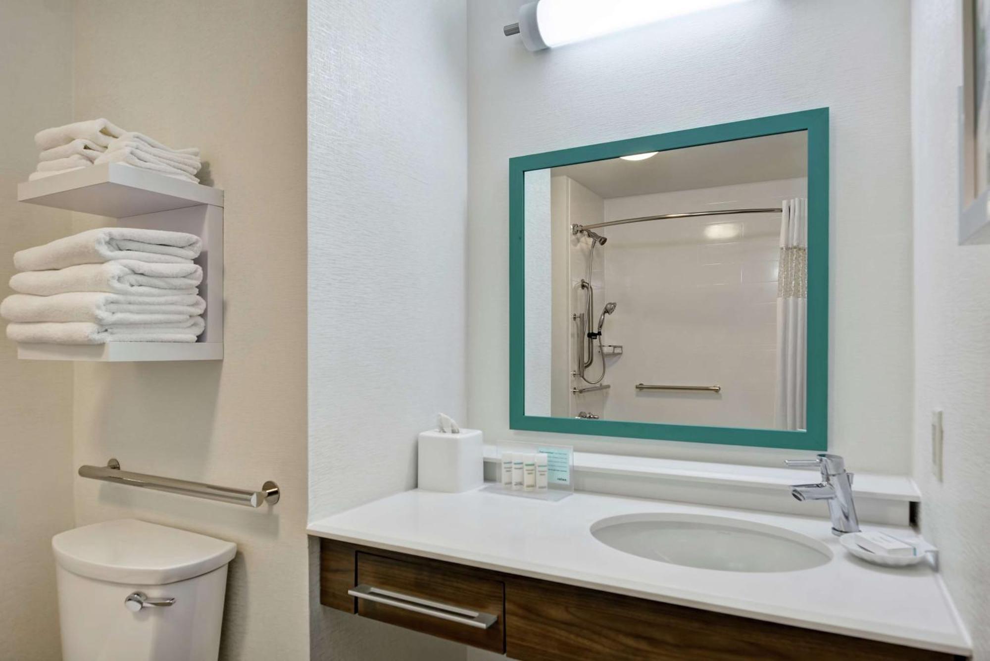 Hampton Inn & Suites Boynton Beach Exterior photo