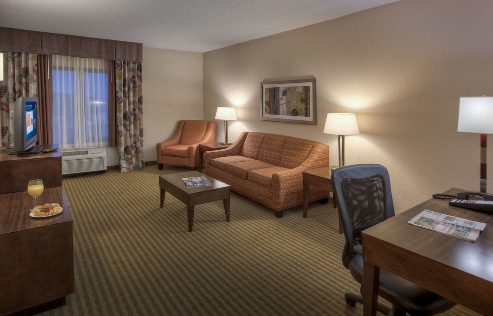 Hampton Inn & Suites Boynton Beach Exterior photo
