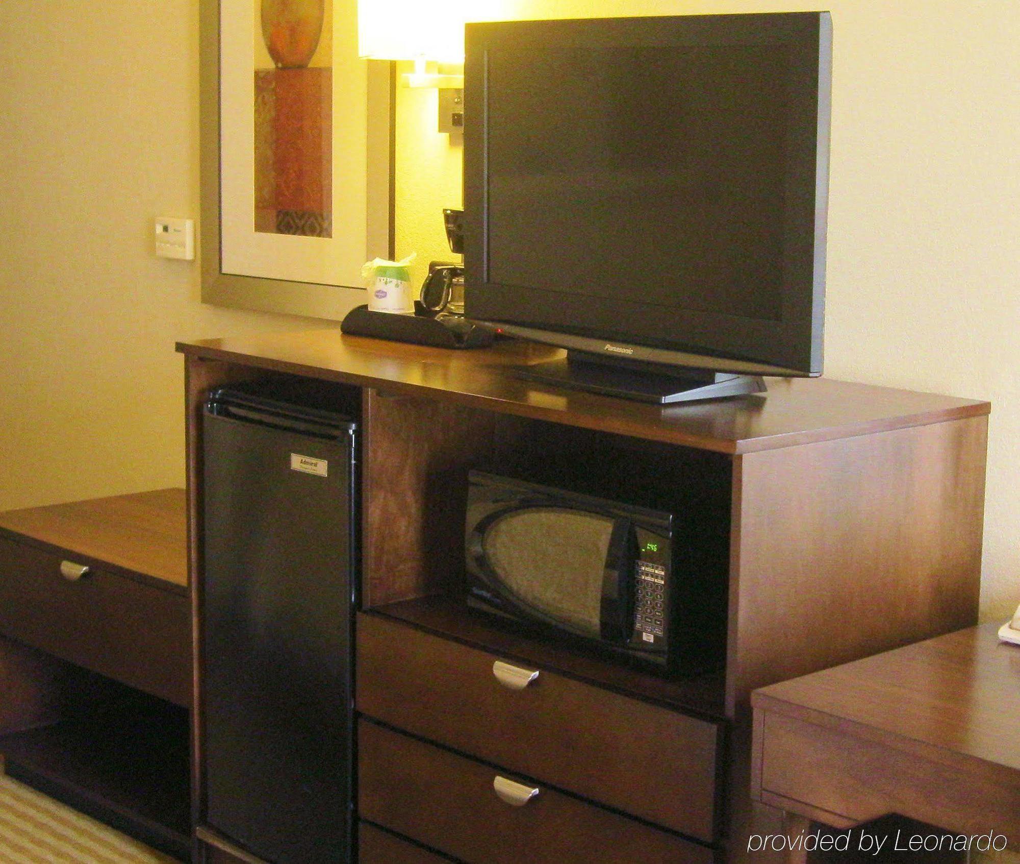 Hampton Inn & Suites Boynton Beach Room photo