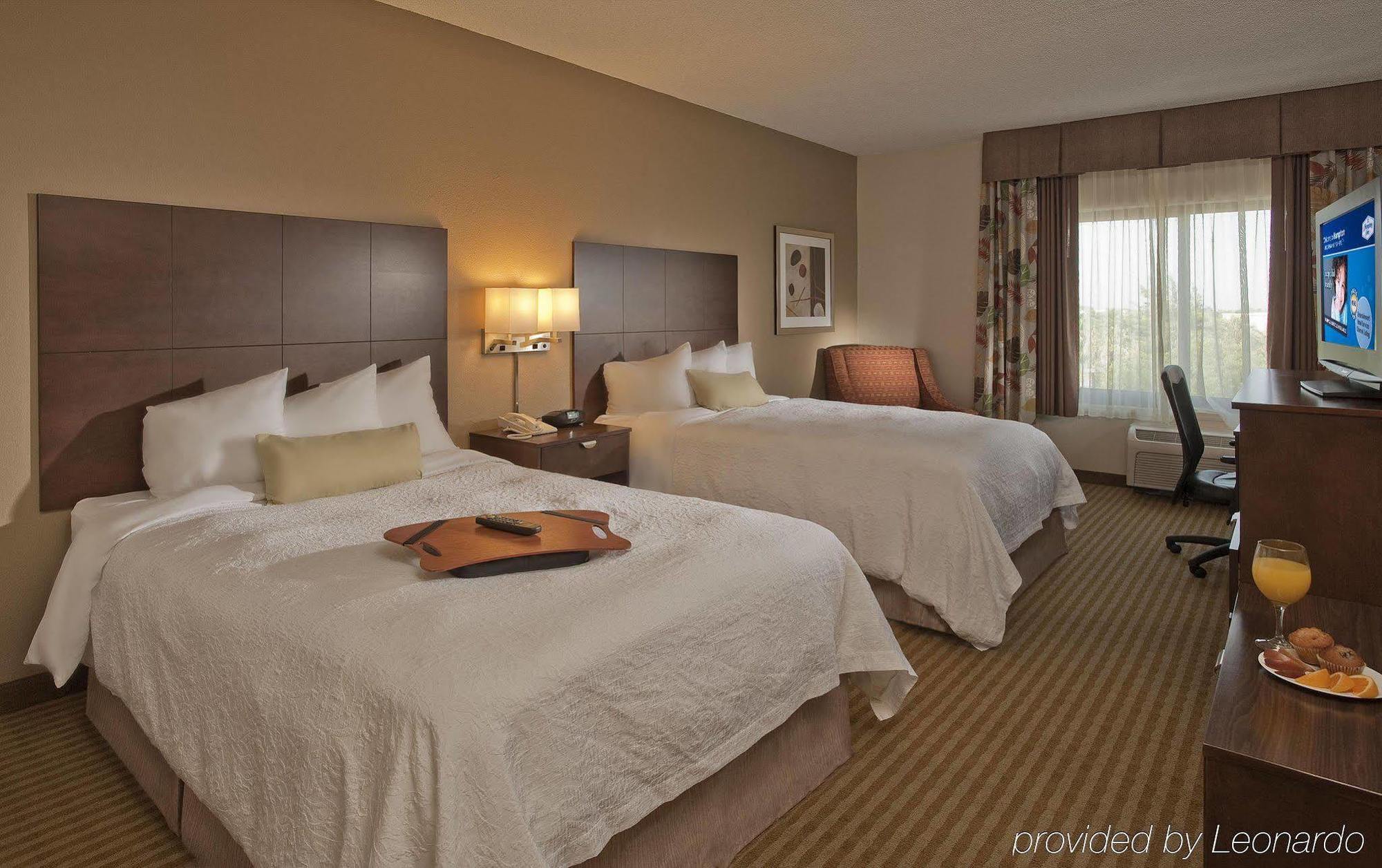 Hampton Inn & Suites Boynton Beach Room photo